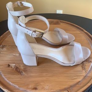 Block heel sandals